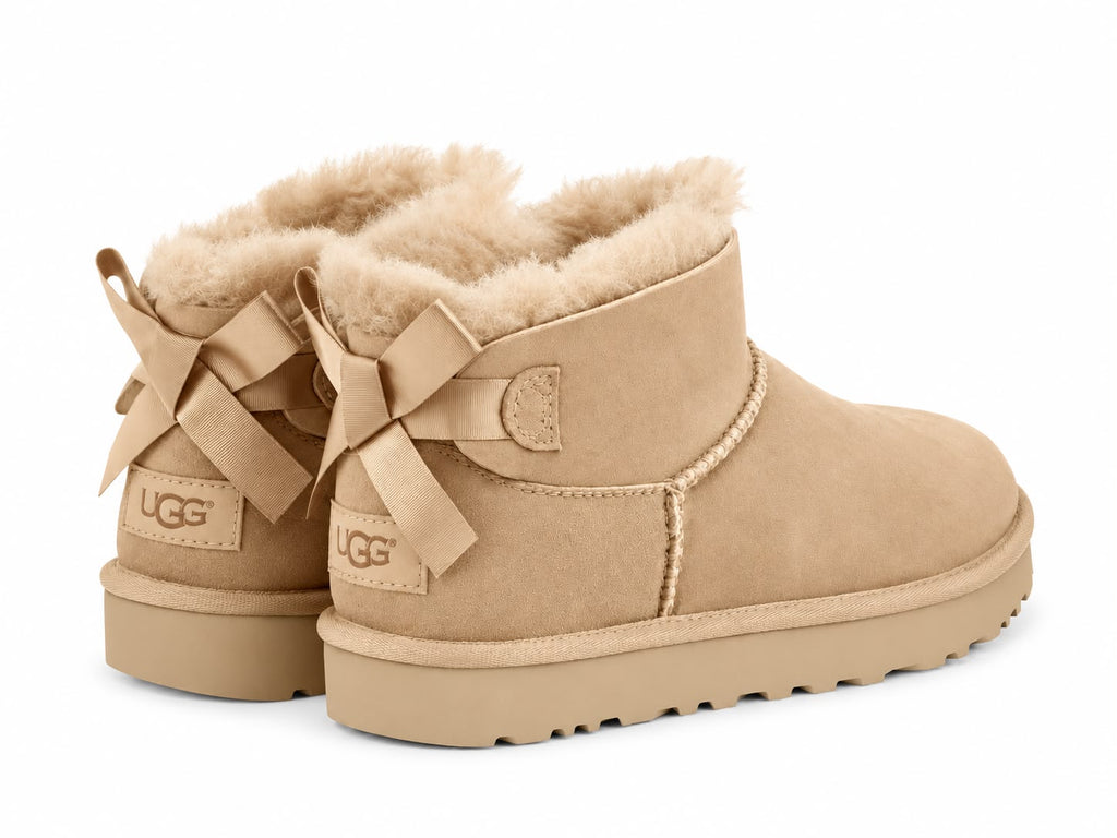 UGG Ultra Mini Bailey Bow Boot